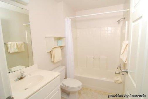 Affordable Suites Charlottesville Quarto foto